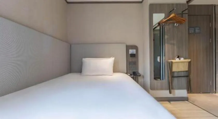 Hi Inn Shanghai Zhongshan Park Branch